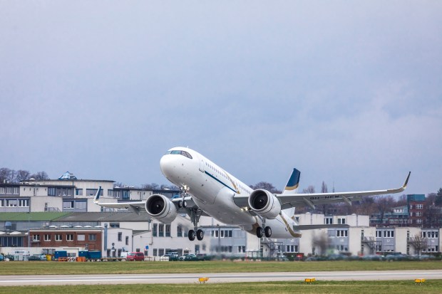 Comlux ACJ320neo take-off.jpg